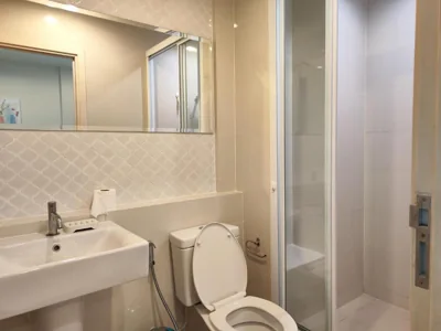 5 Floor - The Base Downtown Condominium next to Central Shopping Mall – Photos 3